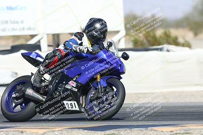 media/Oct-30-2025-Racers Edge (Thu) [[dabbdaf680]]/3-B Group/Session 5 (Turn 6)/